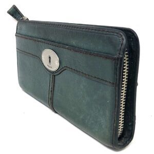 FOSSIL Marlow Pebbled Leather  Zip Around Wallet Green w/Silver Key Hole Logo